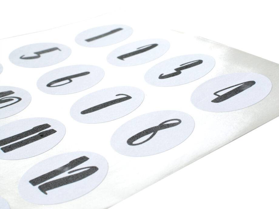 Renna Deluxe Adventskalender Schwarz-Weiß mit Handlettering Zeitlich begrenztes Angebot