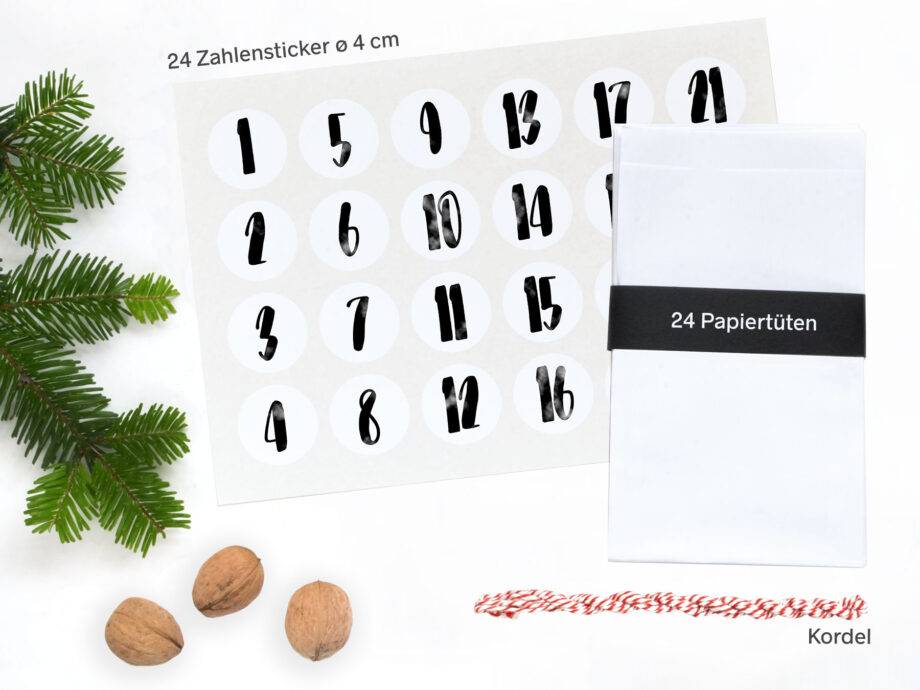 Renna Deluxe Adventskalender Schwarz-Weiß mit Handlettering Zeitlich begrenztes Angebot