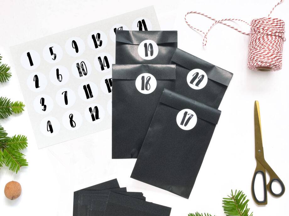 Renna Deluxe Adventskalender Schwarz mit Handlettering für Männer Neueste Stile