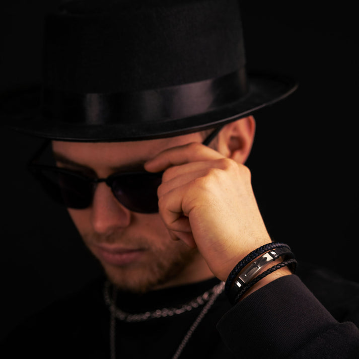 Save Brave Dreifach gewickeltes Lederarmband Logan mit Kreuz 50% Rabatt für begrenzte Zeit