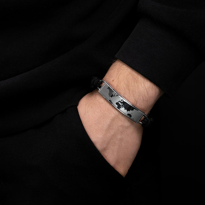 Save Brave Polyesterarmband Worldmap schwarz - Welt silber Kostenlose Rückgabe