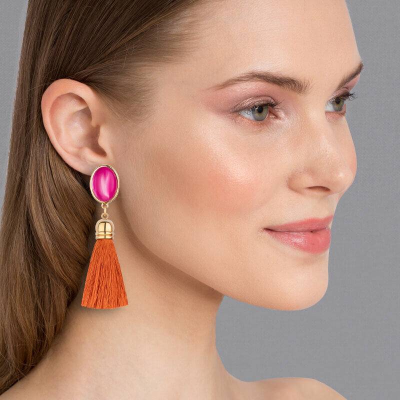 SchwesterSchwester Schimmernde pinkfarbene Ohrstecker mit Quaste in Rostorange von AmuseToi Saisonale Angebote