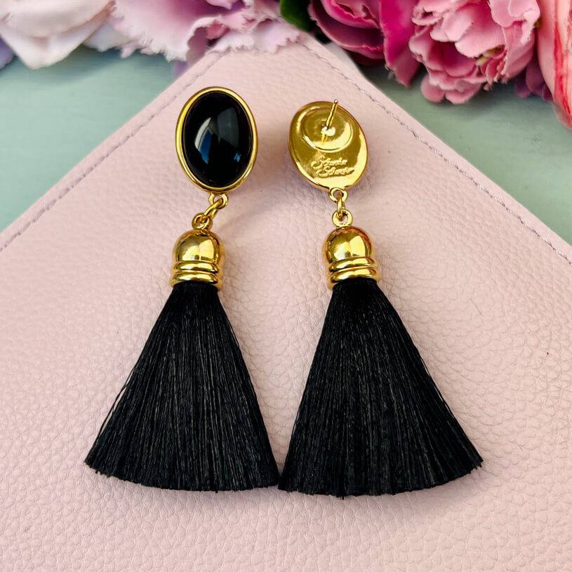 SchwesterSchwester Schwarze Ohrringe als Ohrstecker in Schwarz mit schwarzer Quaste von AmuseToi Super Sparpreis