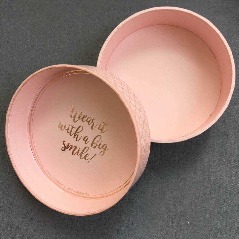 SchwesterSchwester Candy Box in zartem Rosa von SchwesterSchwester 50% Rabatt für begrenzte Zeit