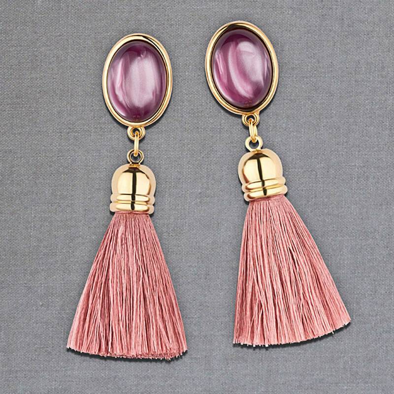 SchwesterSchwester Quasten Ohrringe als Ohrstecker in Amethyst mit Quaste in Puderrosa von AmuseToi Fabrikladen