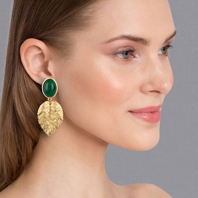 SchwesterSchwester Dunkelgrüner Ohrstecker mit großem goldenen Blatt von AmuseToi Fabrik Onlineshop