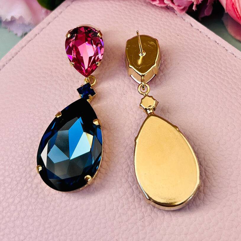 SchwesterSchwester Funkelnde Ohrstecker mit Glas-Kristallen in Pink und Dunkelblau Räumungsverkauf