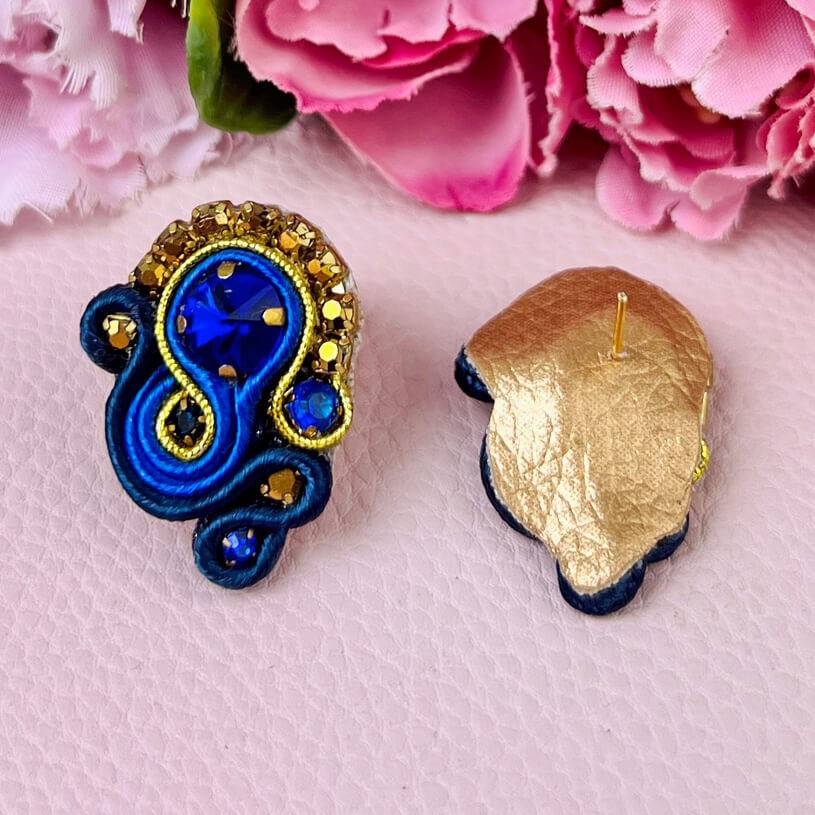 SchwesterSchwester Schöne Soutache-Ohrringe in Dunkelblau Nur für heute