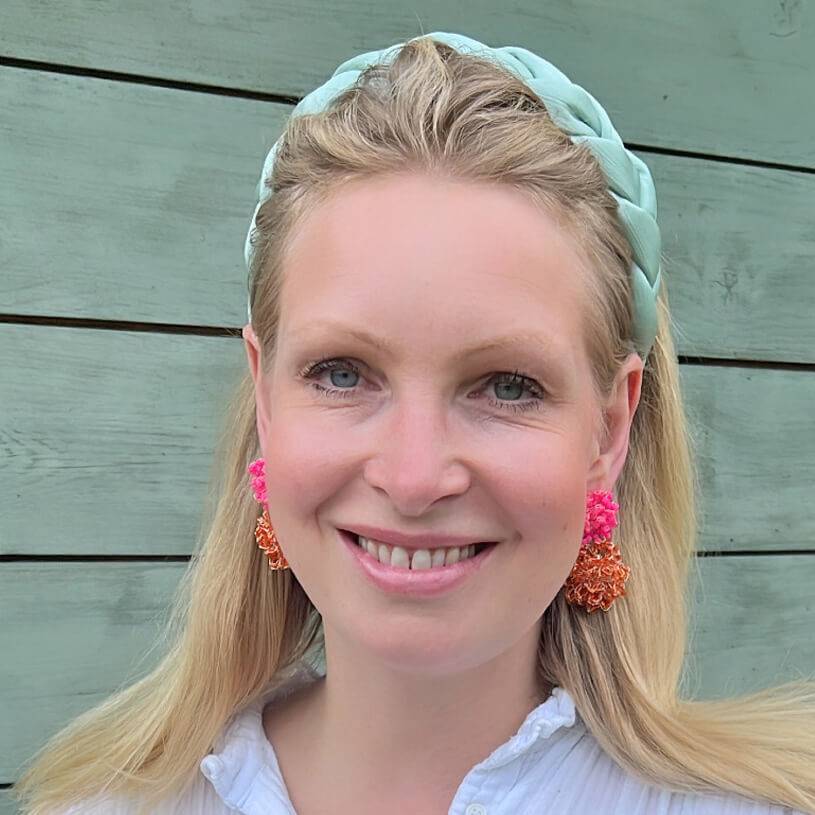 SchwesterSchwester Bunte Perlen-Ohrringe aus zwei Blüten in leuchtendem Pink und Orange Sonderangebot der Fabrik