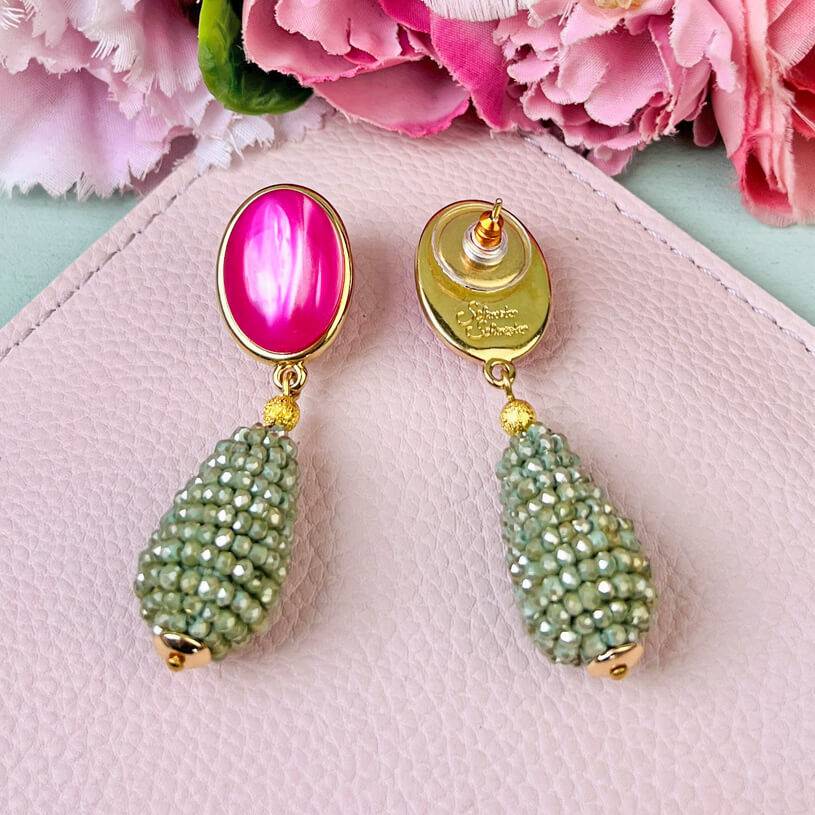 SchwesterSchwester Set aus pink-grünen Tropfen-Ohrringen und Satin-Haarreif in Hellgrün Zeitlich begrenztes Angebot
