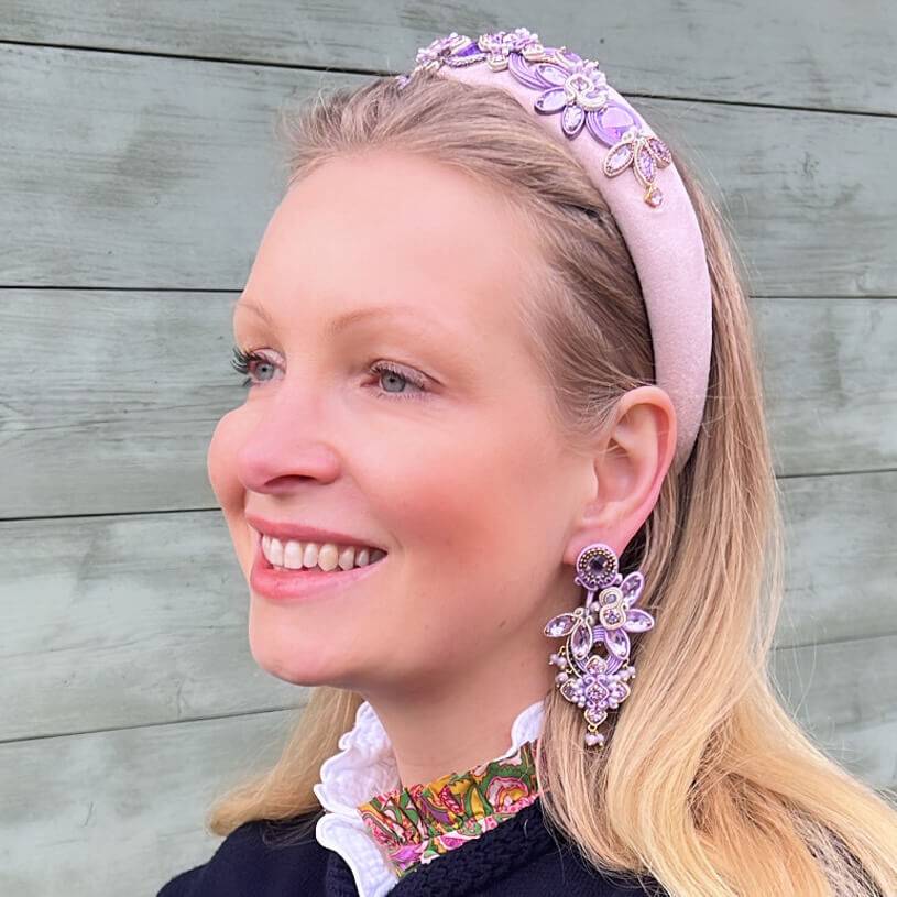 SchwesterSchwester Große Soutache-Ohrringe in Flieder und Champagner Exklusive Angebote