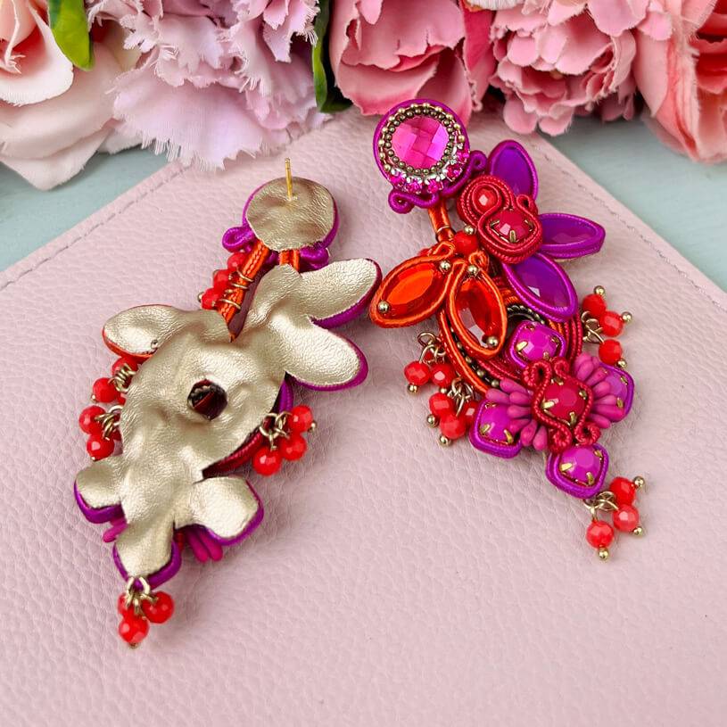 SchwesterSchwester Große Soutache-Ohrringe in Pink, Orange und Violett Rabatte dieses Monats