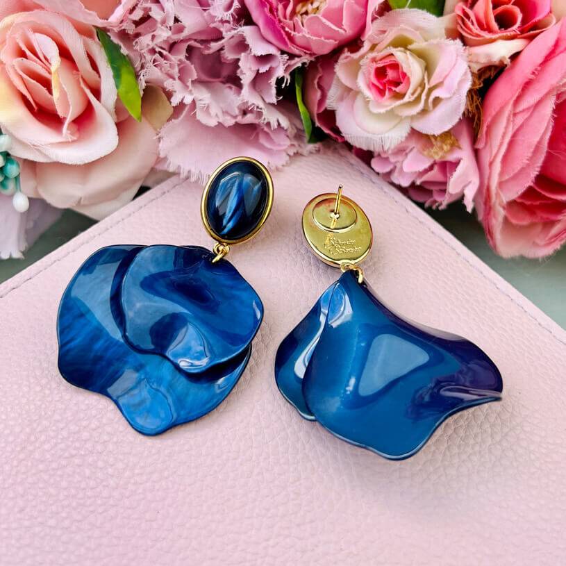 SchwesterSchwester Dunkelblaue Ohrringe mit Blütenblättern Flash Sale