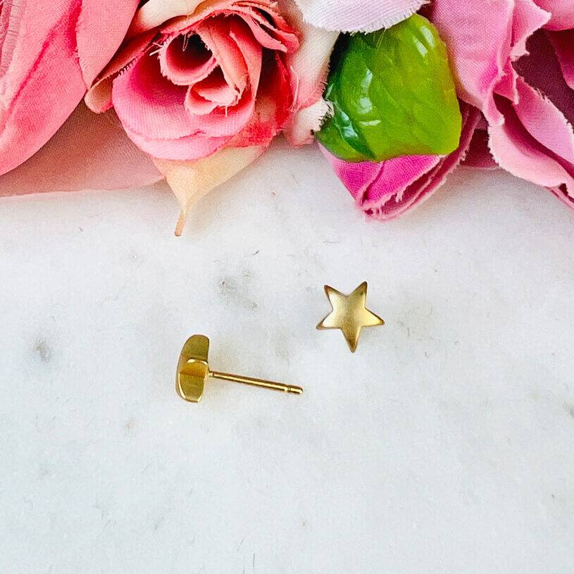 SchwesterSchwester Vergoldete Ohrstecker in Sternform Valentinstagsangebot