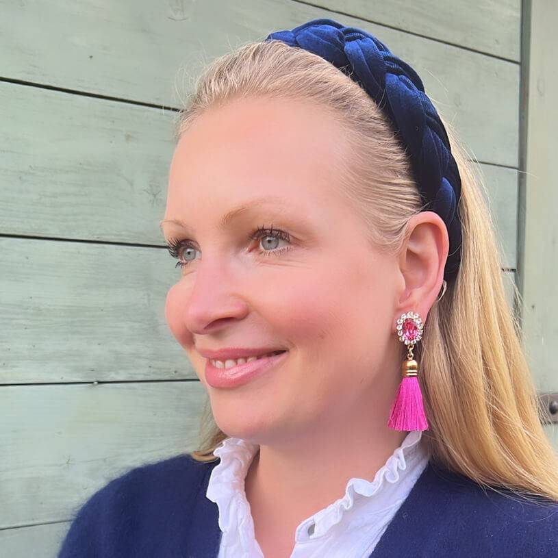 SchwesterSchwester Edel funkelnde Ohrstecker in Pink mit Quaste Zeitlich begrenztes Angebot