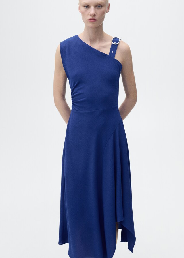 ﻿Mango Asymmetrisches Kleid mit Schnalle am Träger