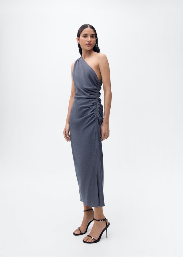 Mango Asymmetrisches Kleid mit gerafften Details Neueste Mode