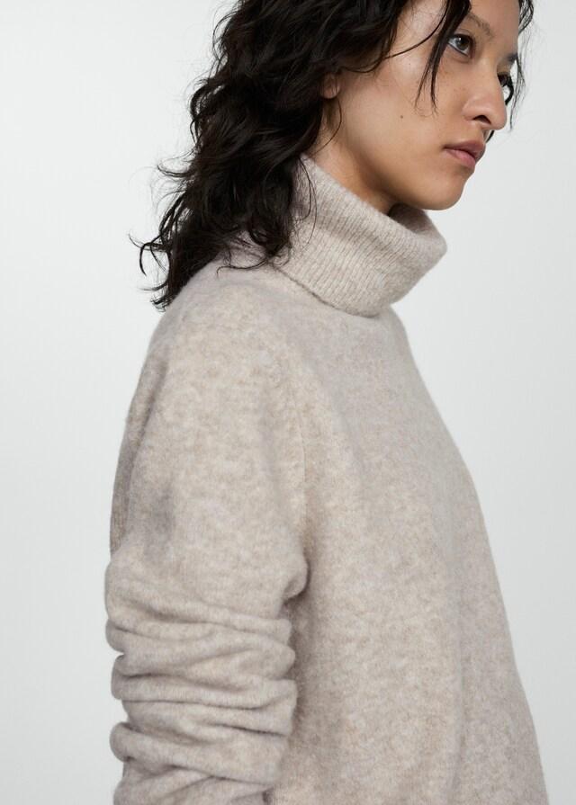 Mango Strickpullover mit Rollkragen