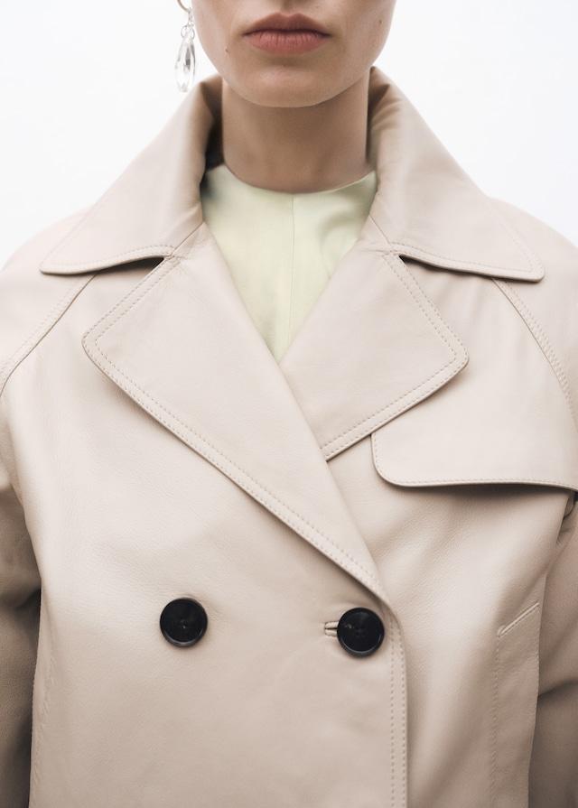 Mango Kurzer Leder-Trenchcoat Sonderangebot der Fabrik