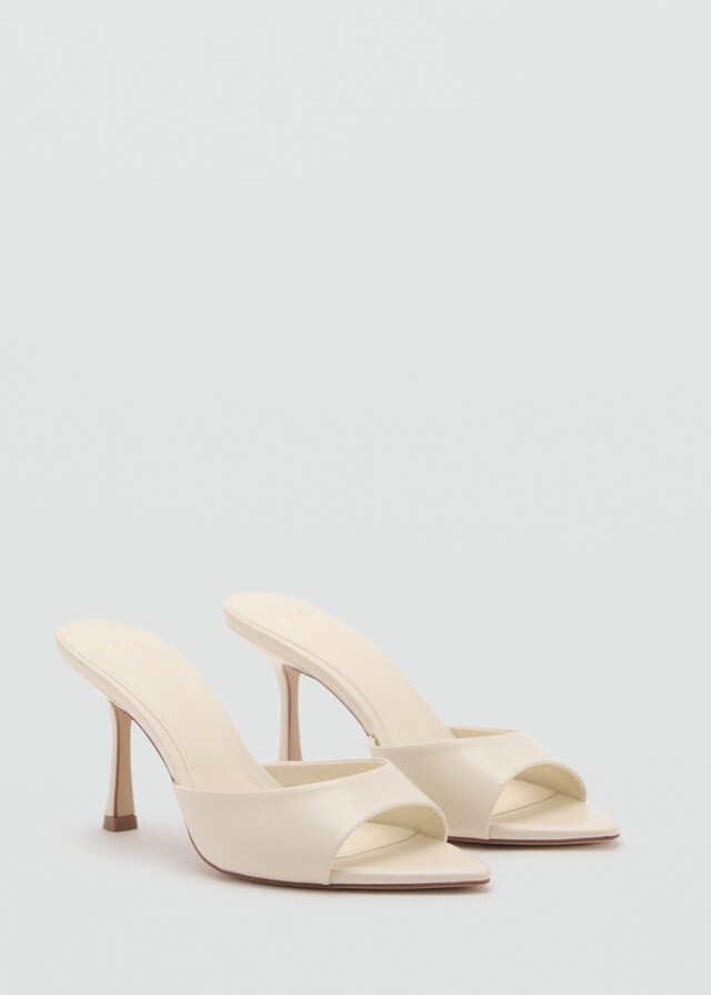 Mango Spitz zulaufende Sandalette Black Friday Preise
