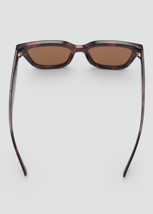 Mango Sonnenbrille mit Azetatfassung Neueste Mode