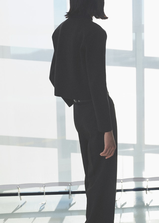 Mango Jacke mit Stehkragen und Schmuckknöpfen Discount Store für neue Produkte
