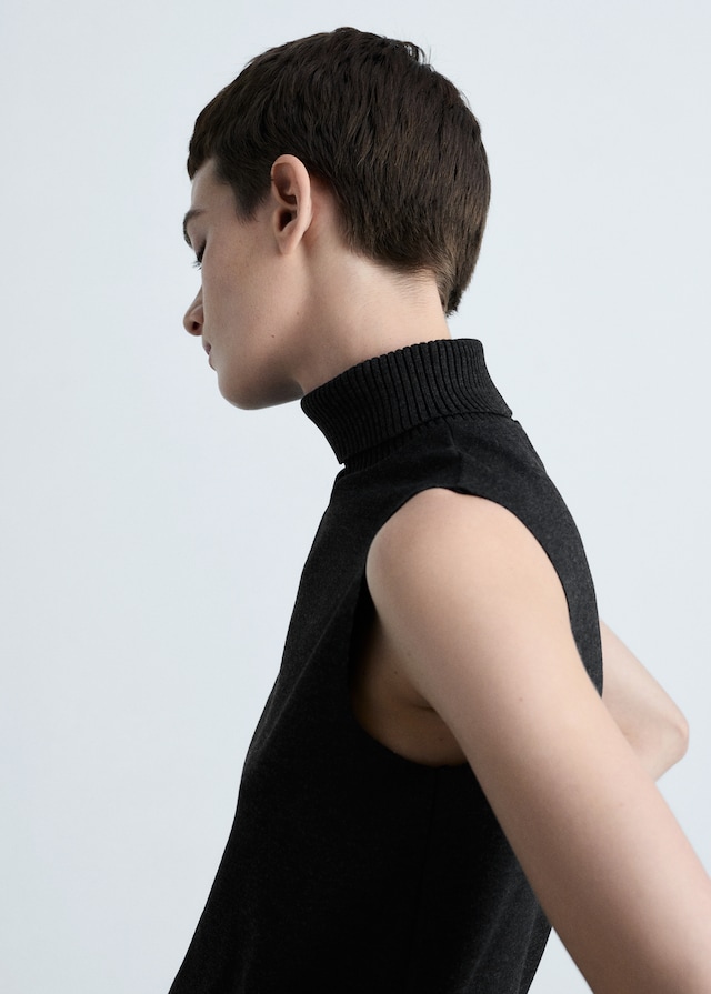 Mango Stricktop mit Rollkragen Exklusivangebot