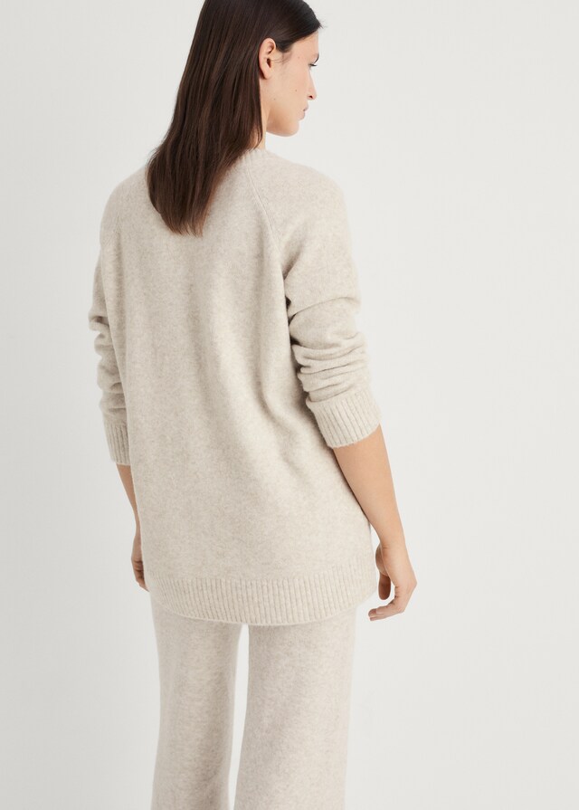 Mango V-Ausschnitt Pullover einfarbig