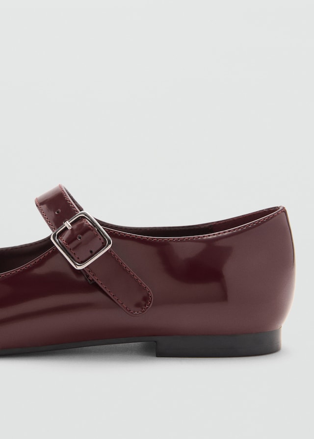 Mango Ballerinas mit Riemen in Lacklederoptik Super Sparpreis