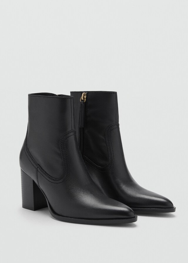Mango Spitze Ankle Boots aus Leder im Angebot