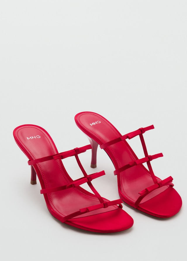 Mango Riemchen-Sandalette mit Schleifendetail Tägliche Deals