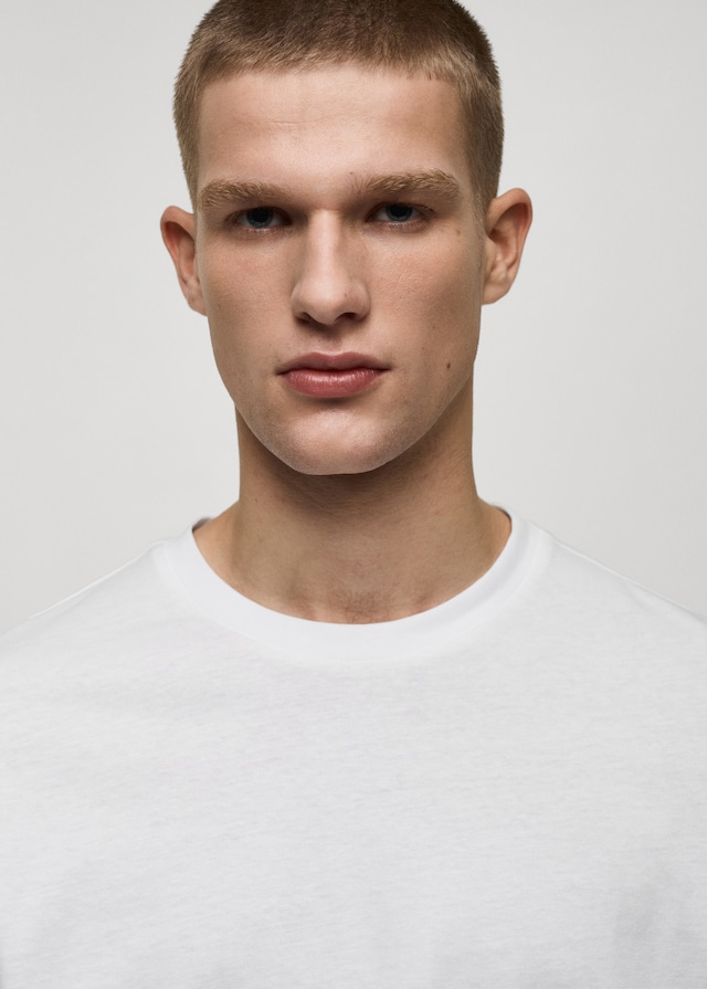 Mango Slim-Fit-T-Shirt aus 100 % Baumwolle Begrenztes Angebot