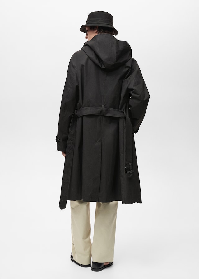 Mango Trenchcoat mit Gürtel und Kapuze Jubiläumsangebot