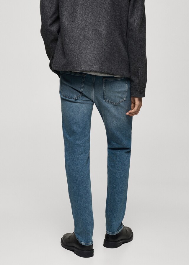 Mango Slim Fit-Jeans Jan im Used-Look mit mittlerer Waschung Bestseller