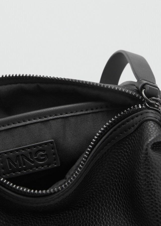 Mango Genarbte Kosmetiktasche mit Kontrasthenkel Kauf eins, bekomm eins gratis