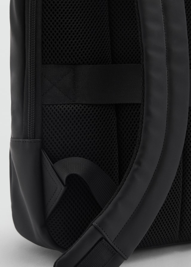 Mango Gummierter Funktionsrucksack Sonderangebote
