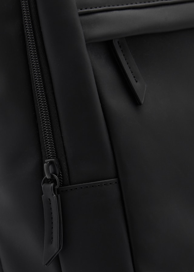 Mango Gummierter Funktionsrucksack Sonderangebote