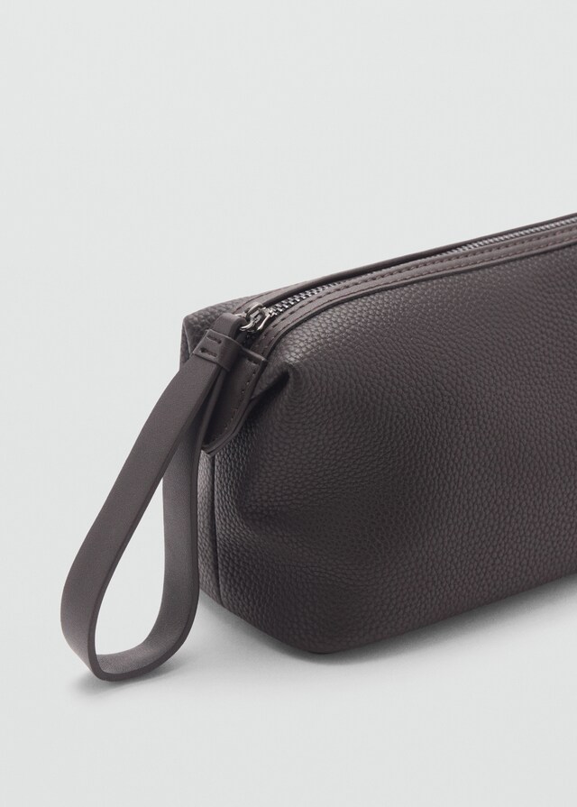 Mango Genarbte Kosmetiktasche mit Kontrasthenkel Super Sparpreis