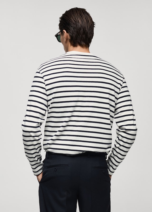 Mango Gestreiftes T-Shirt aus 100 % Baumwolle Kauf eins, bekomm eins gratis