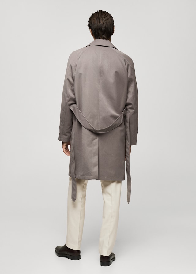 Mango Trenchcoat mit Gürtel und mattiertem Finish Kostenlose Rückgabe