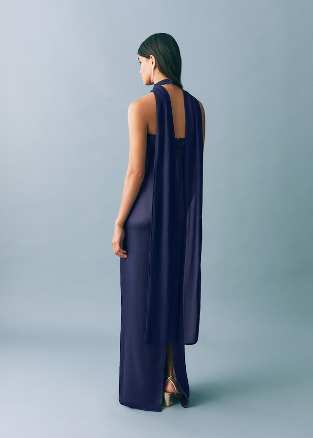 Mango Satiniertes Neckholderkleid Bestseller
