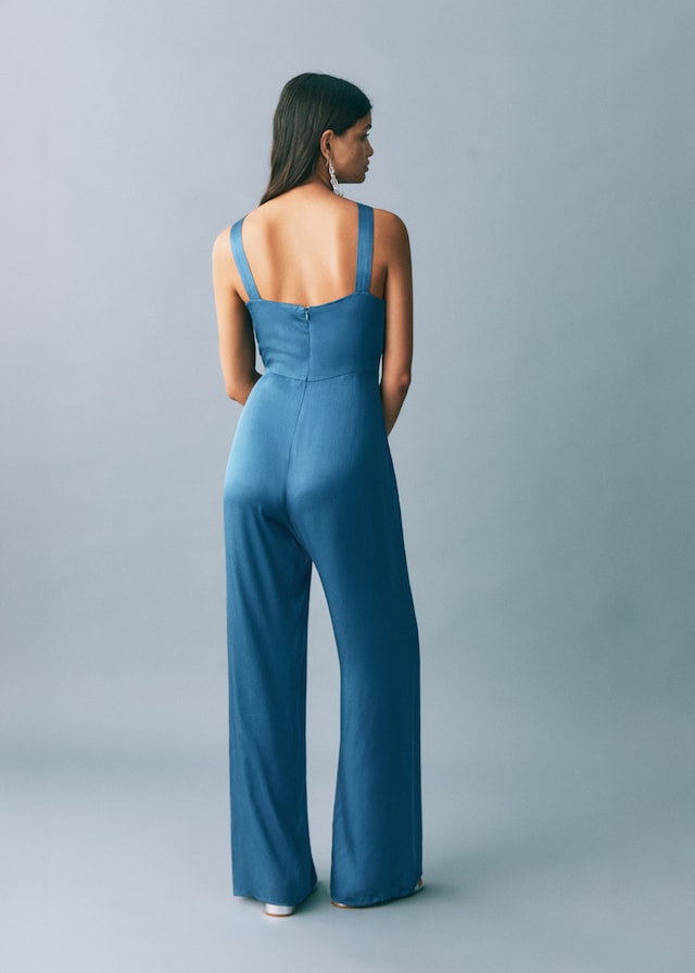 Mango Satinierter Neckholder-Jumpsuit Tägliche Deals