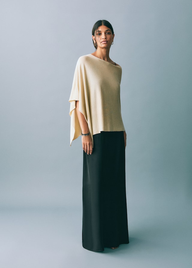 Mango Strickcape aus Lurex Vierteljährliche Förderung