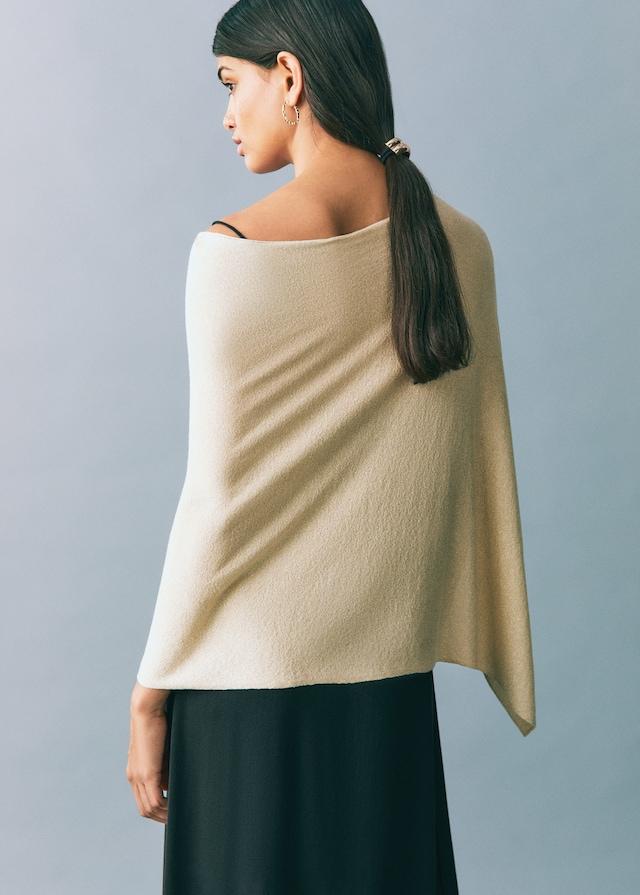 Mango Strickcape aus Lurex Vierteljährliche Förderung
