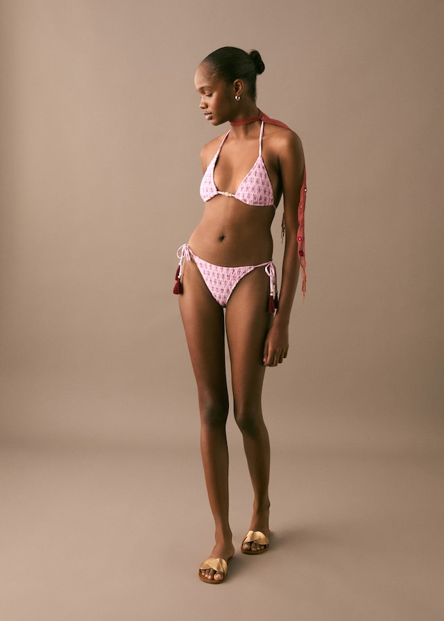 Mango Gemusterter Bikini mit Pompons 50% Rabatt mit kostenlosem Versand