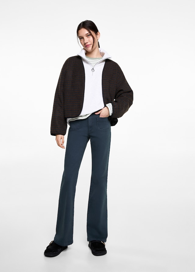 Mango Flared-Jeans mit Taschen Lagerräumung
