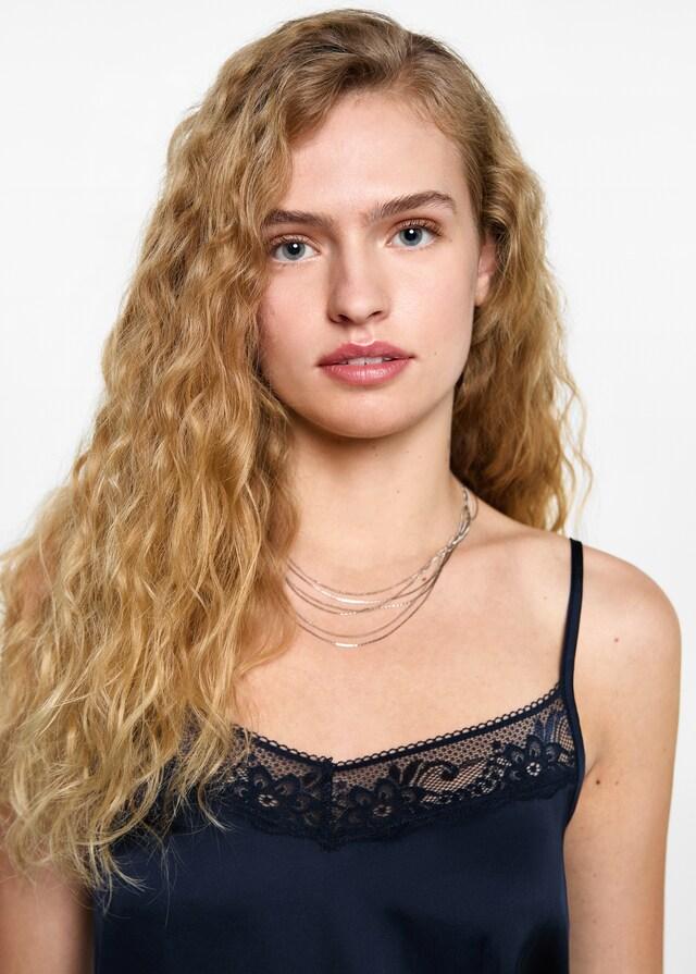 Mango Top mit Seidenspitzen-Detail Zeitlich begrenztes Angebot